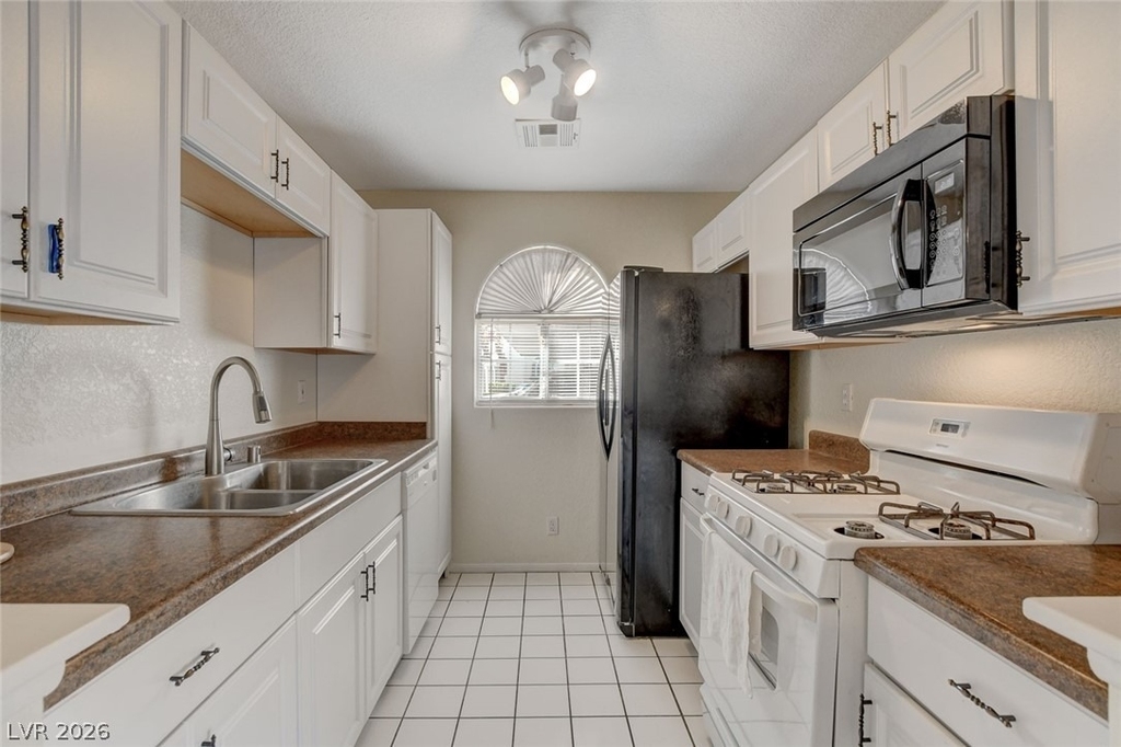 6812 Elm Creek Drive - Photo 11