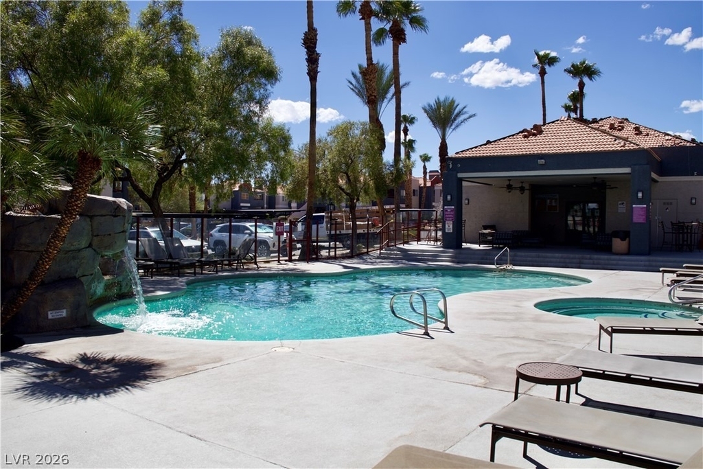 8600 W Charleston Boulevard - Photo 19