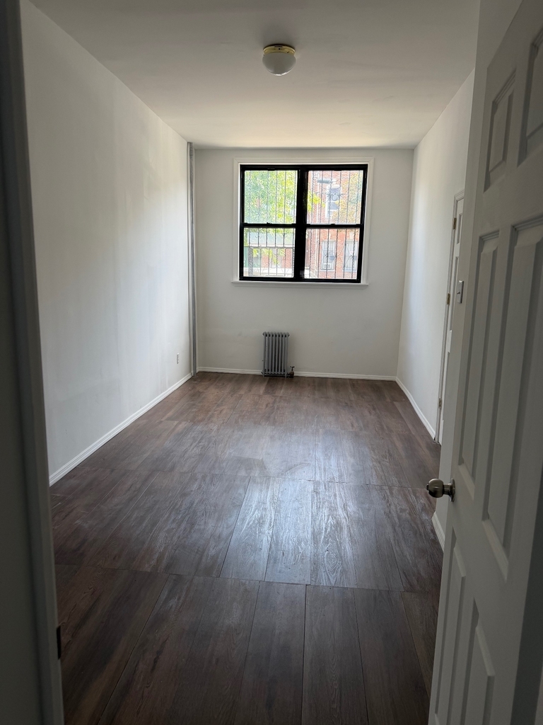 208 St Nicholas Avenue - Photo 8