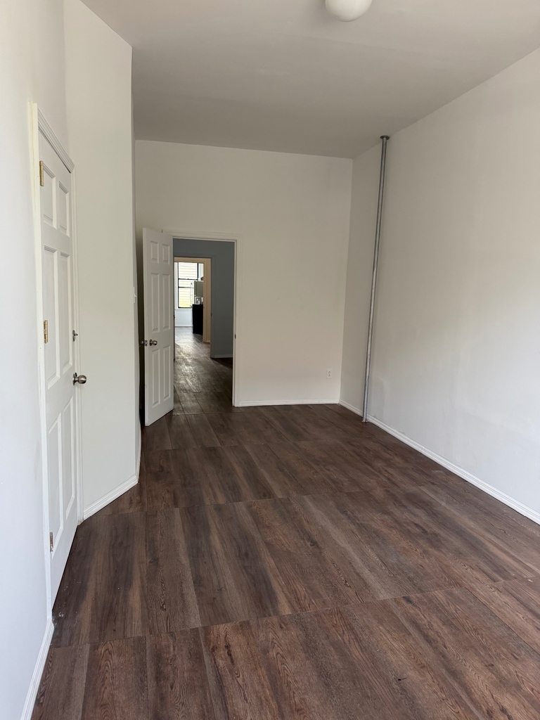 208 St Nicholas Avenue - Photo 7