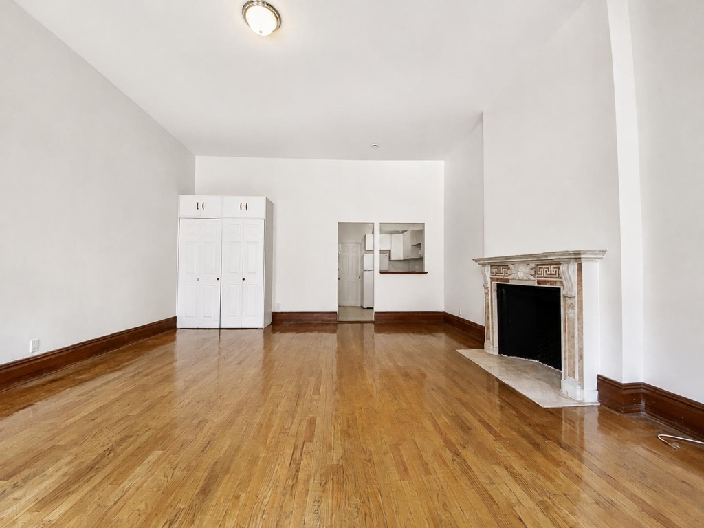 302 West 107th Street - Photo 2