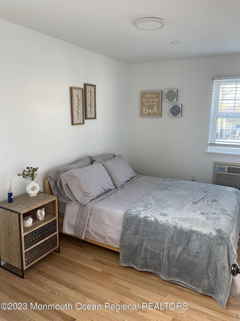 311 4th Avenue - Photo 4