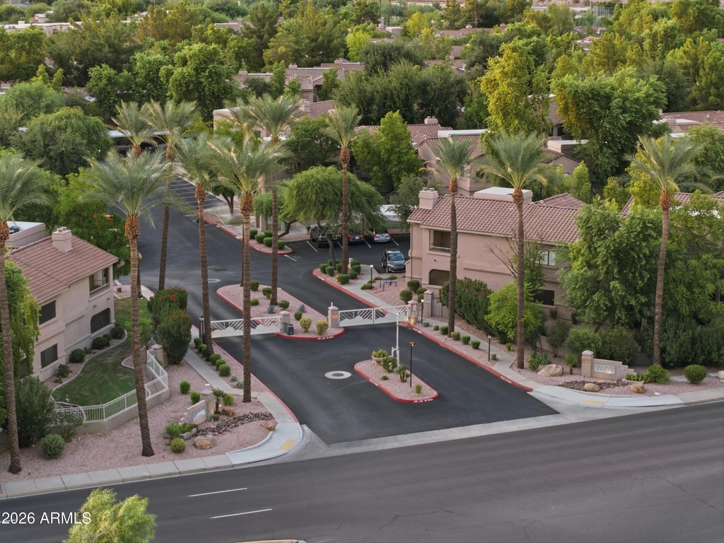 15050 N Thompson Peak Parkway - Photo 16