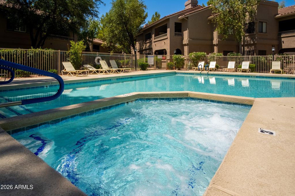 15050 N Thompson Peak Parkway - Photo 13
