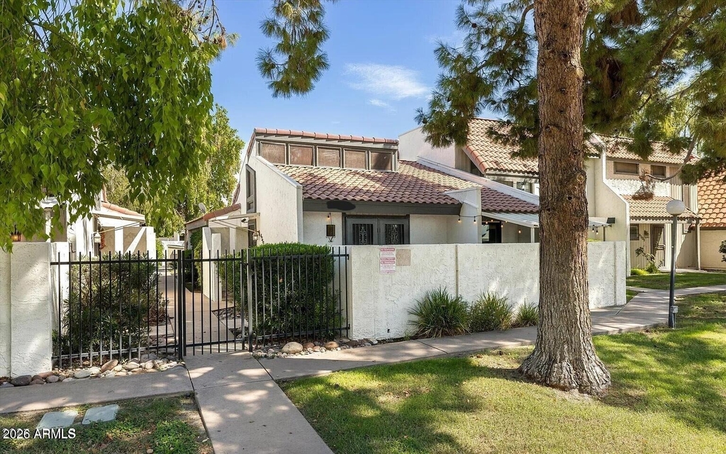 4313 N 28th Street - Photo 0