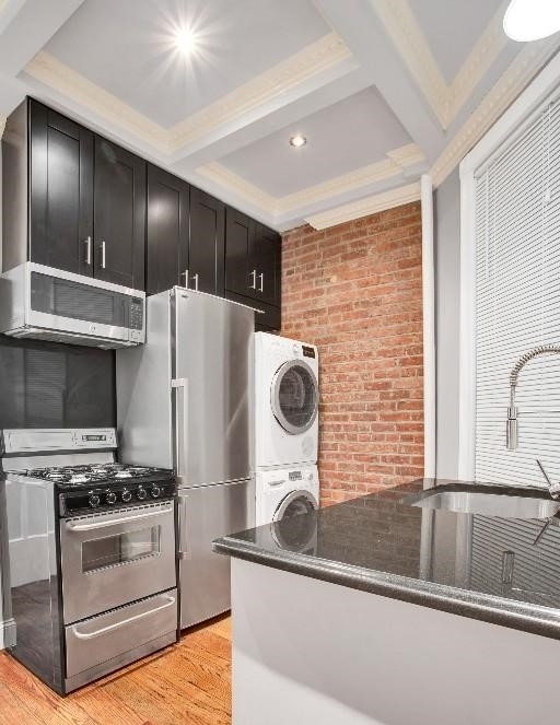 West 108th Street - Photo 7