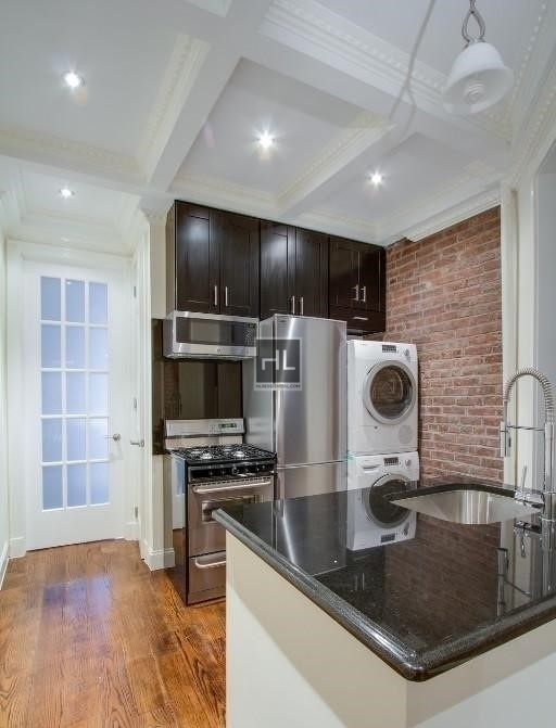 West 108th Street - Photo 0