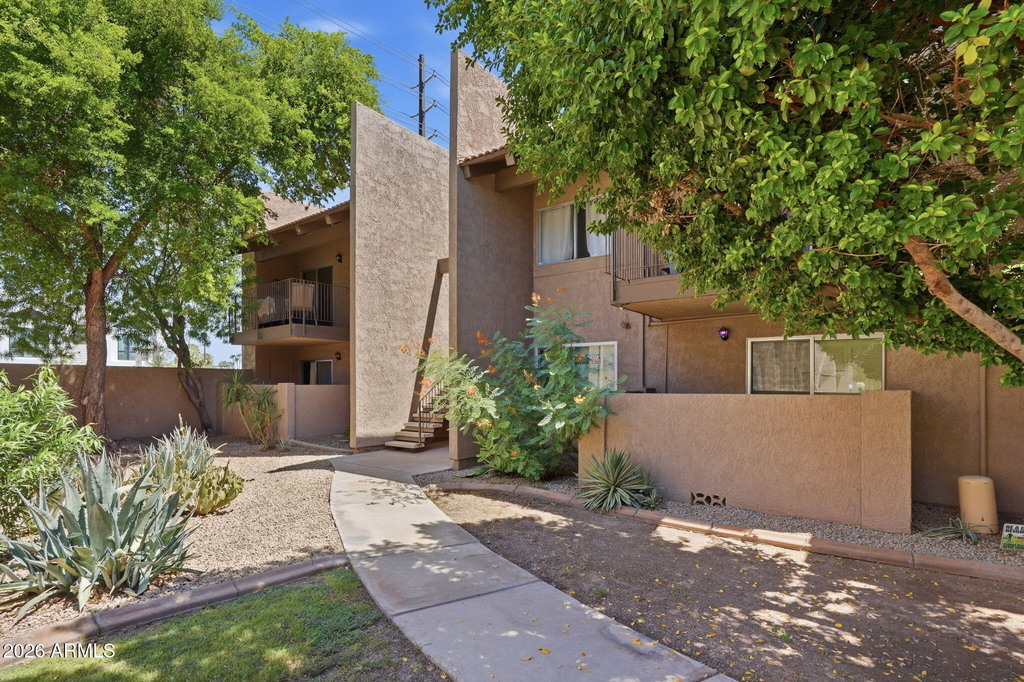 5525 E Thomas Road - Photo 0
