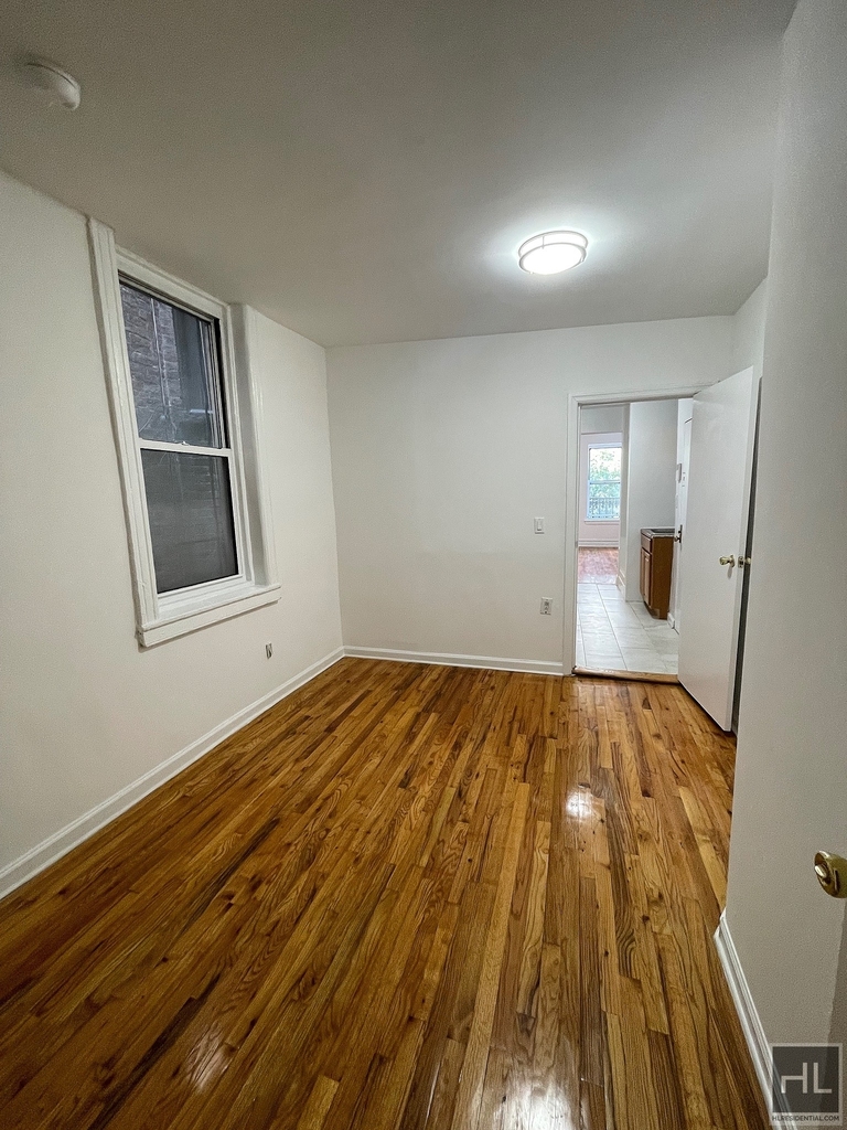 East 89 Street - Photo 4