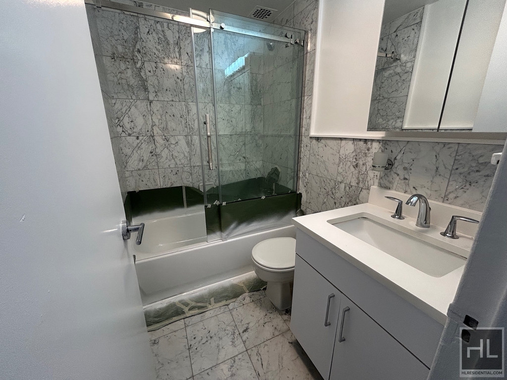 West 73rd Street - Photo 4