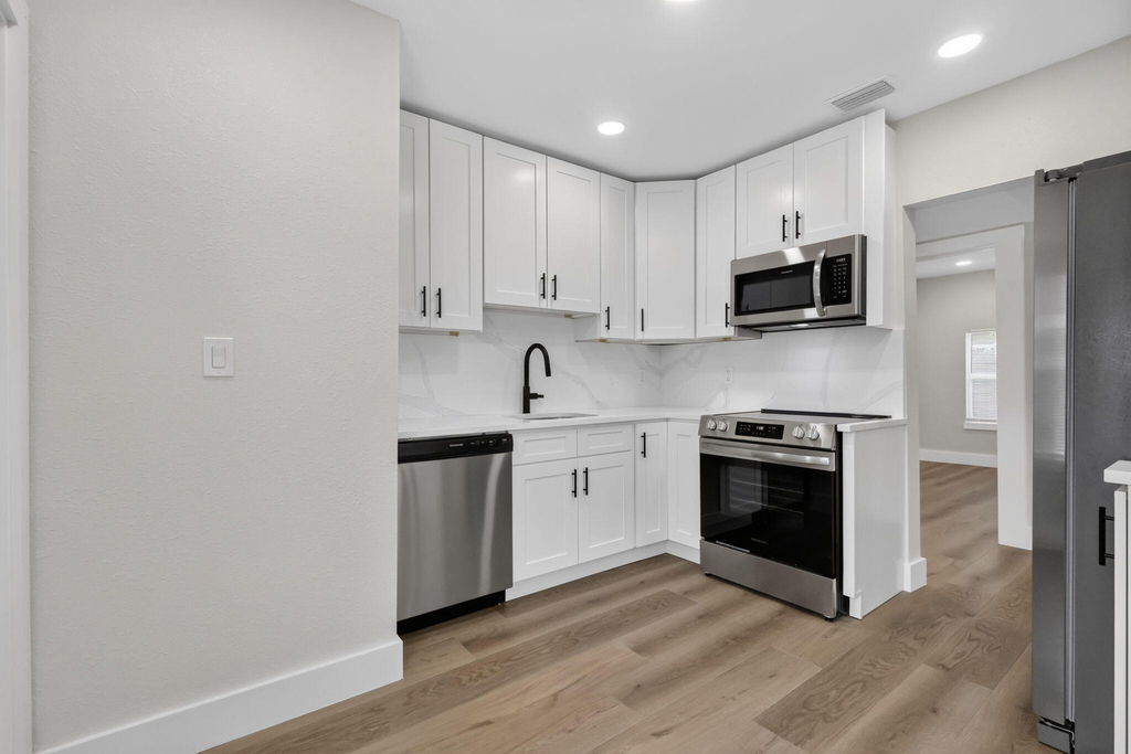 516 Independence Road - Photo 6