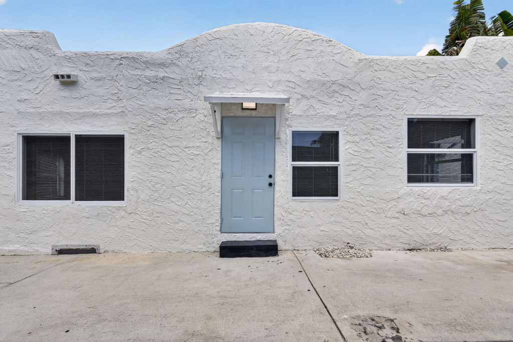 516 Independence Road - Photo 2