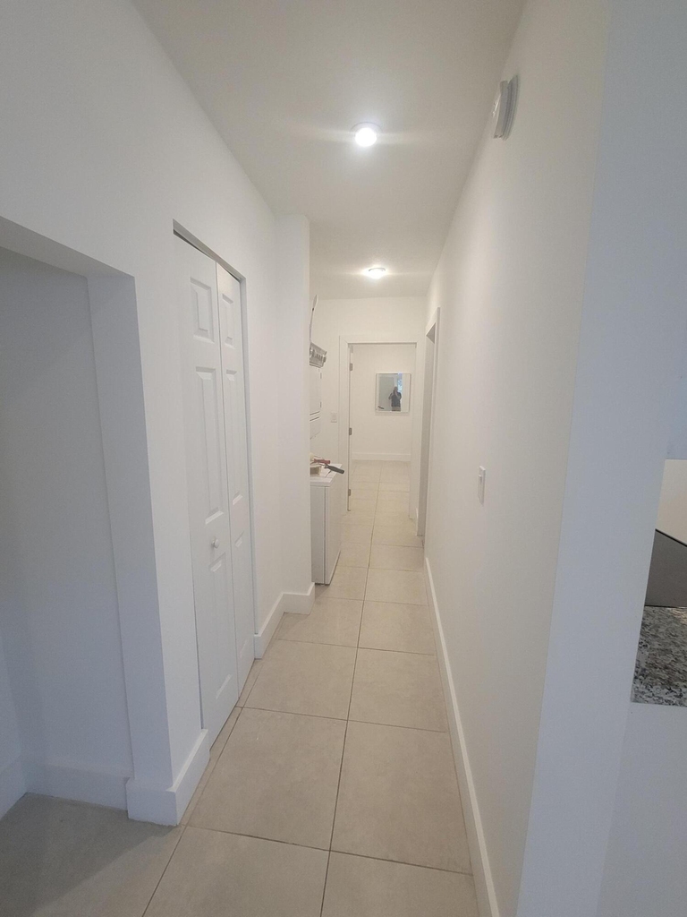 1415 Se 2nd Street - Photo 3
