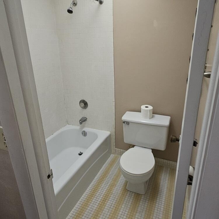 3690 Inverrary Drive - Photo 10