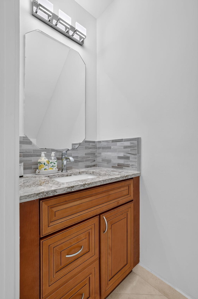 5040 Heron Place - Photo 15