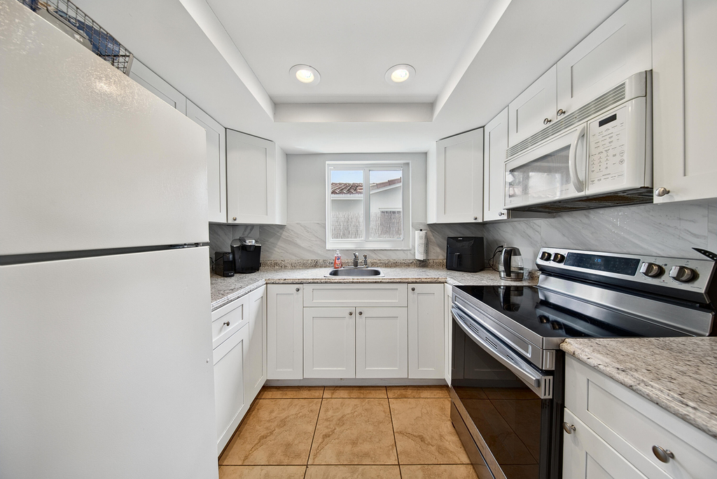 441 Se 1st Avenue - Photo 9