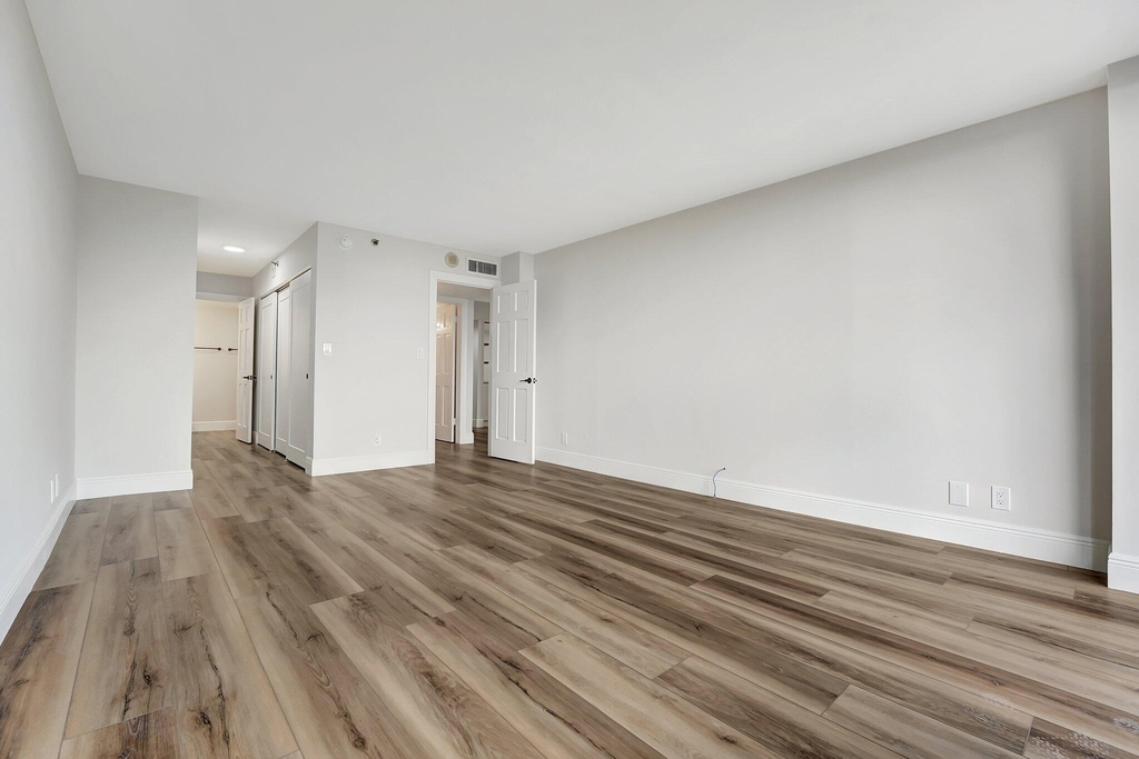 2900 Ne 14th St Causeway - Photo 14