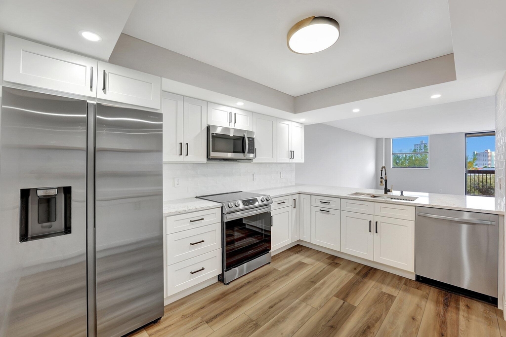 2900 Ne 14th St Causeway - Photo 39