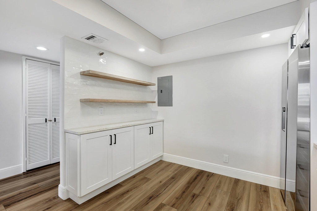 2900 Ne 14th St Causeway - Photo 6