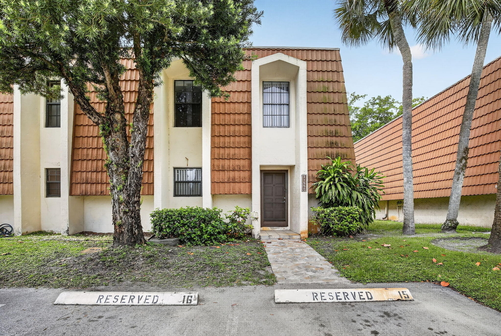 11556 Nw 1st Street - Photo 1