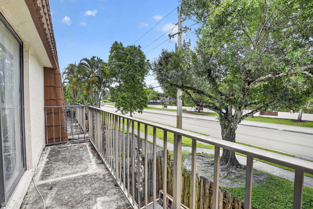 11556 Nw 1st Street - Photo 12