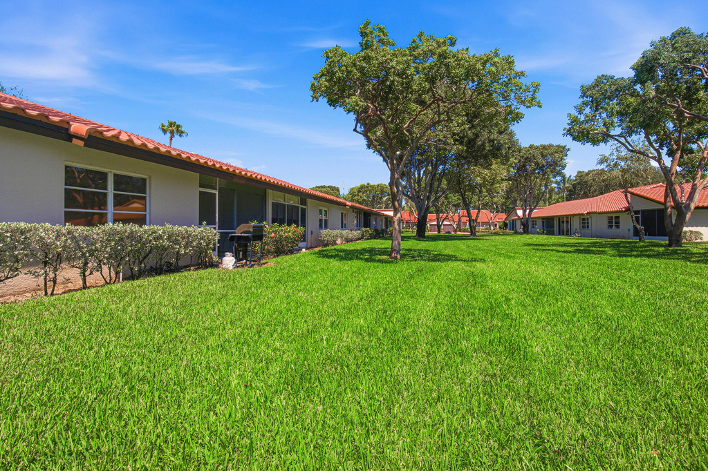 6070 Sunny Manor Court - Photo 25
