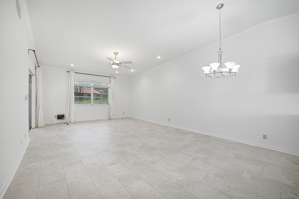 6070 Sunny Manor Court - Photo 5