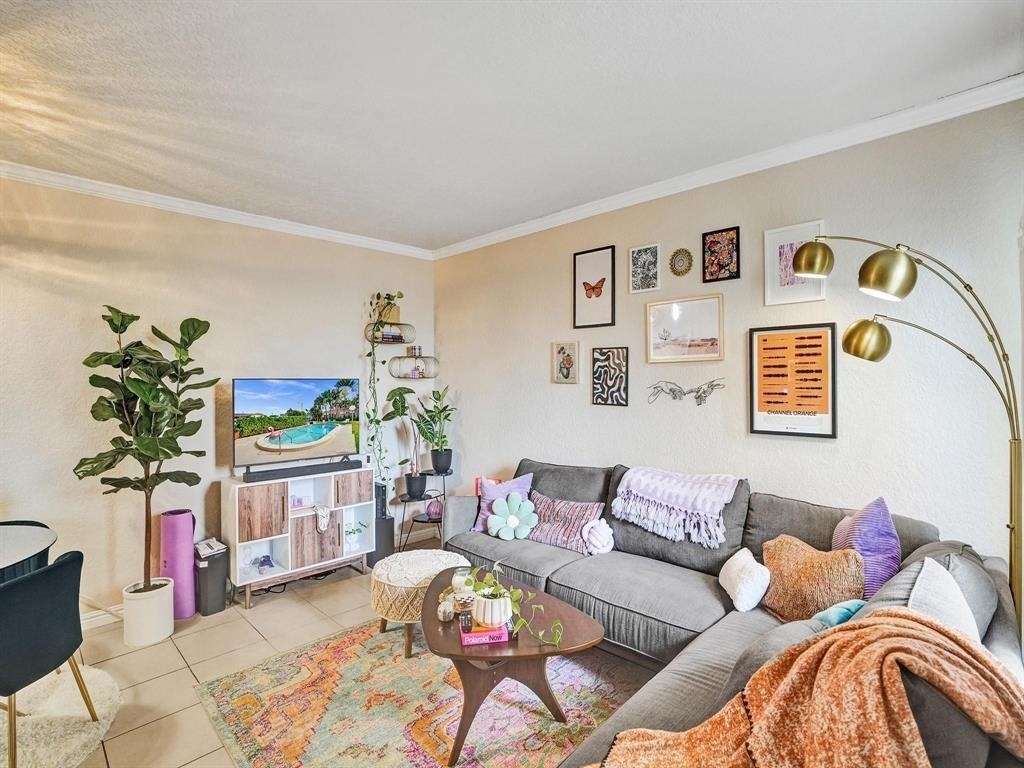 2190 Se 5th Street - Photo 1