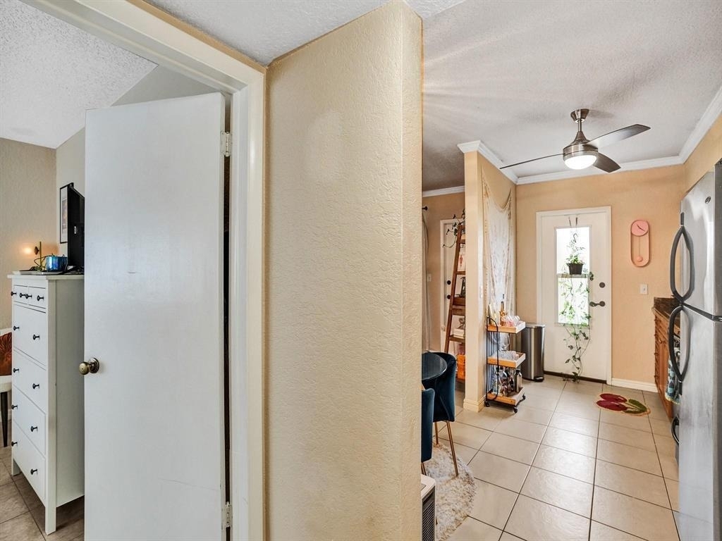 2190 Se 5th Street - Photo 6