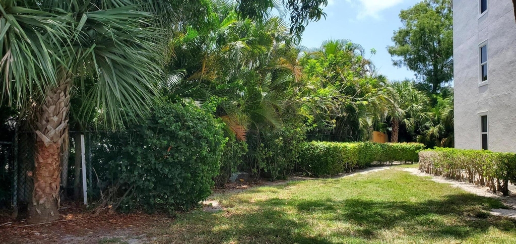 2303 N Congress Avenue - Photo 4