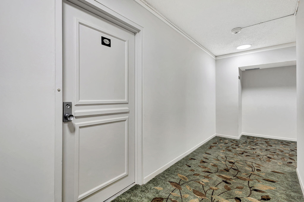 14011 Veronica Court - Photo 0