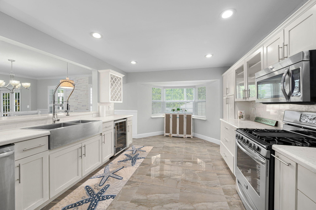 121 Queen Eugenia Court - Photo 15