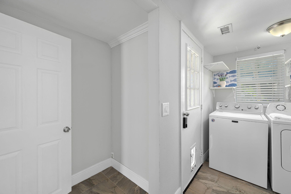 121 Queen Eugenia Court - Photo 9