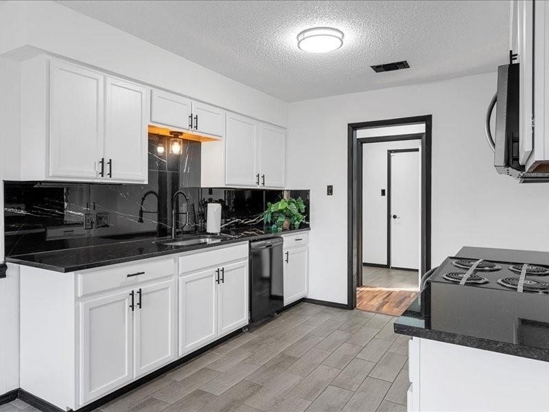 3977 Windhaven Road - Photo 12