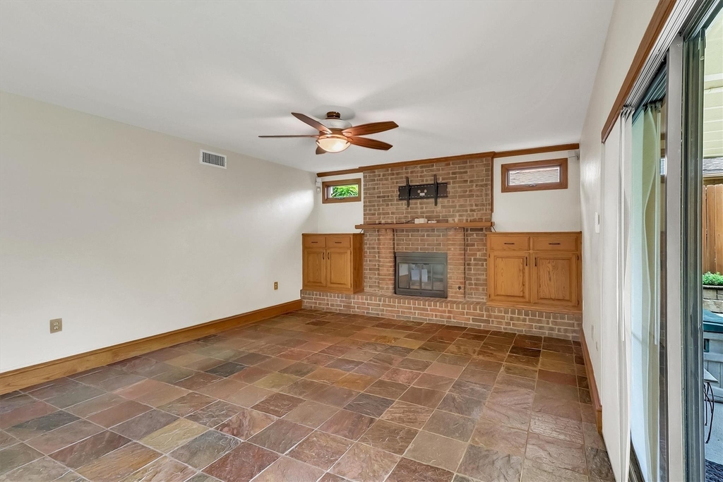 15735 Covewood Circle - Photo 11