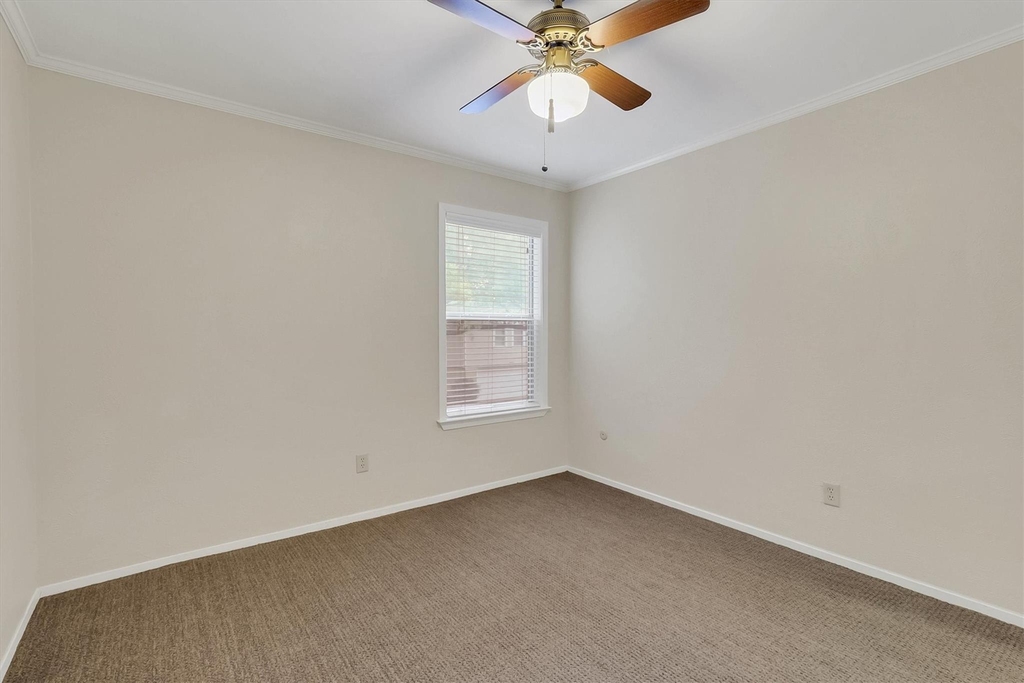 15735 Covewood Circle - Photo 14