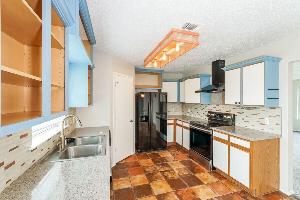 407 Harvard Drive - Photo 6