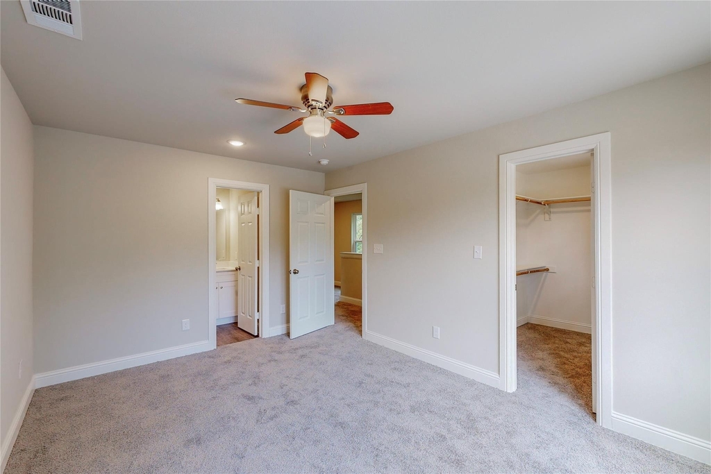 618 W Sears Street - Photo 28