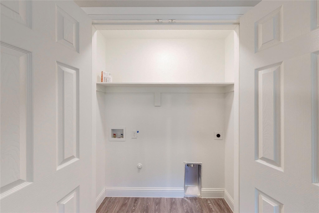 618 W Sears Street - Photo 31