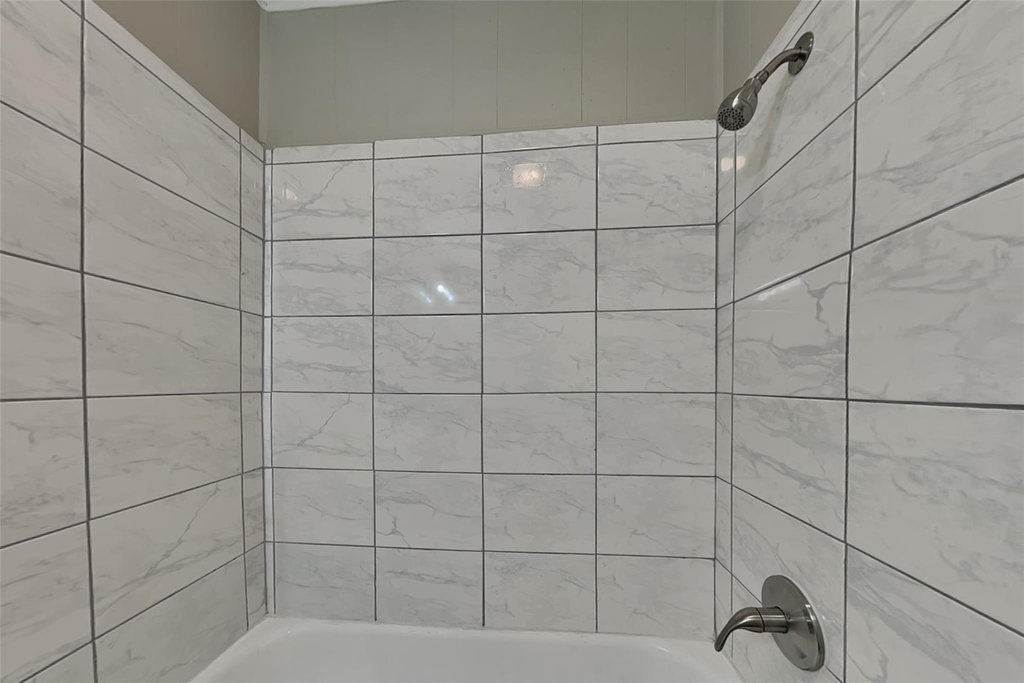 622 W Springdale Lane - Photo 15