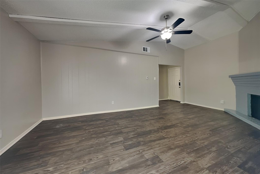 622 W Springdale Lane - Photo 3