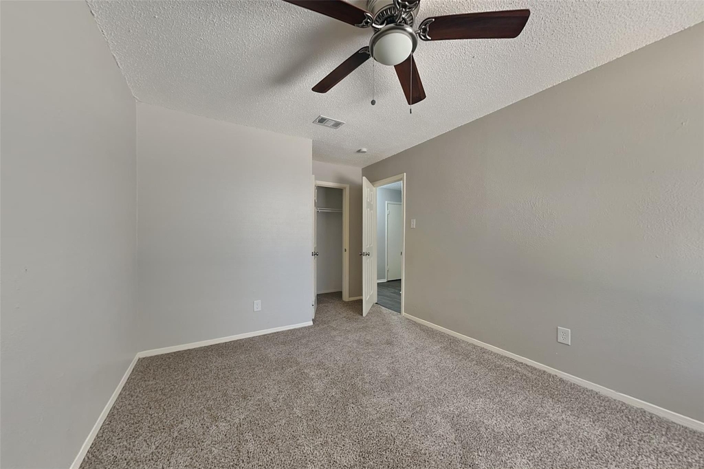 622 W Springdale Lane - Photo 13