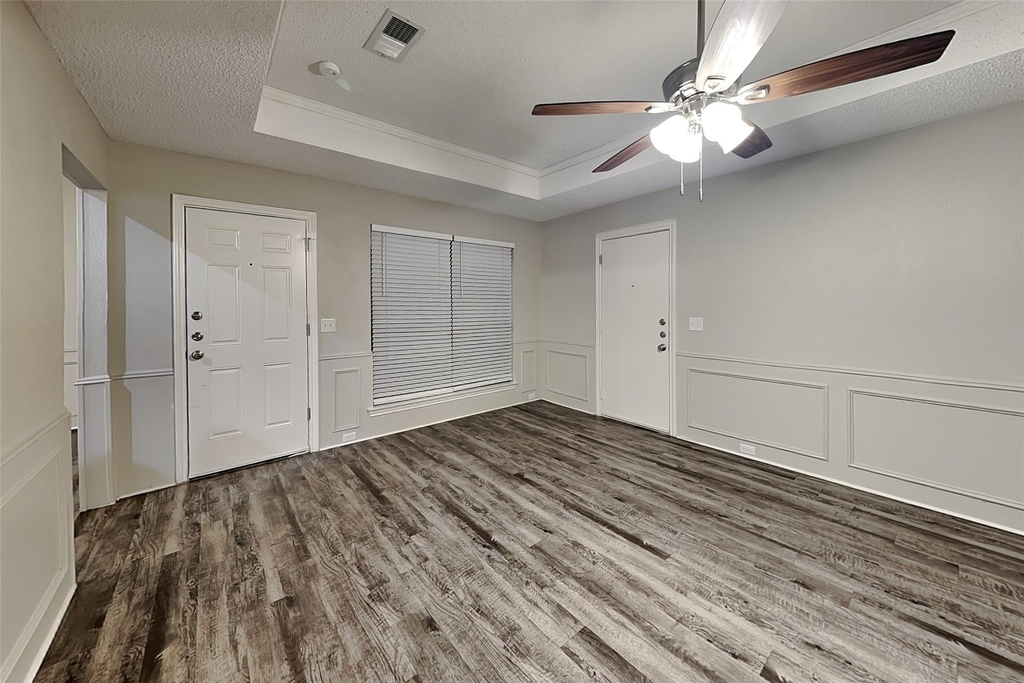 916 Green Brook Drive - Photo 3