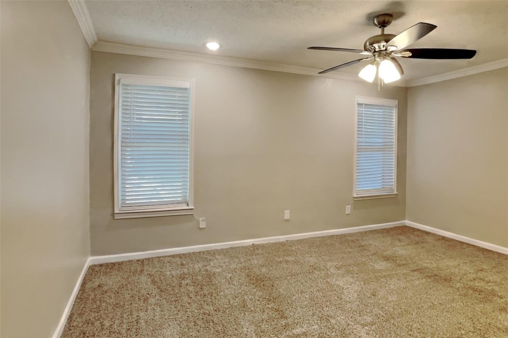 4413 Denver Drive - Photo 7