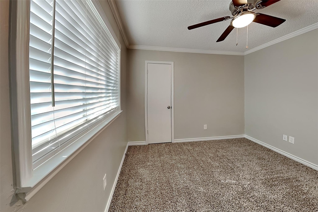 4413 Denver Drive - Photo 9
