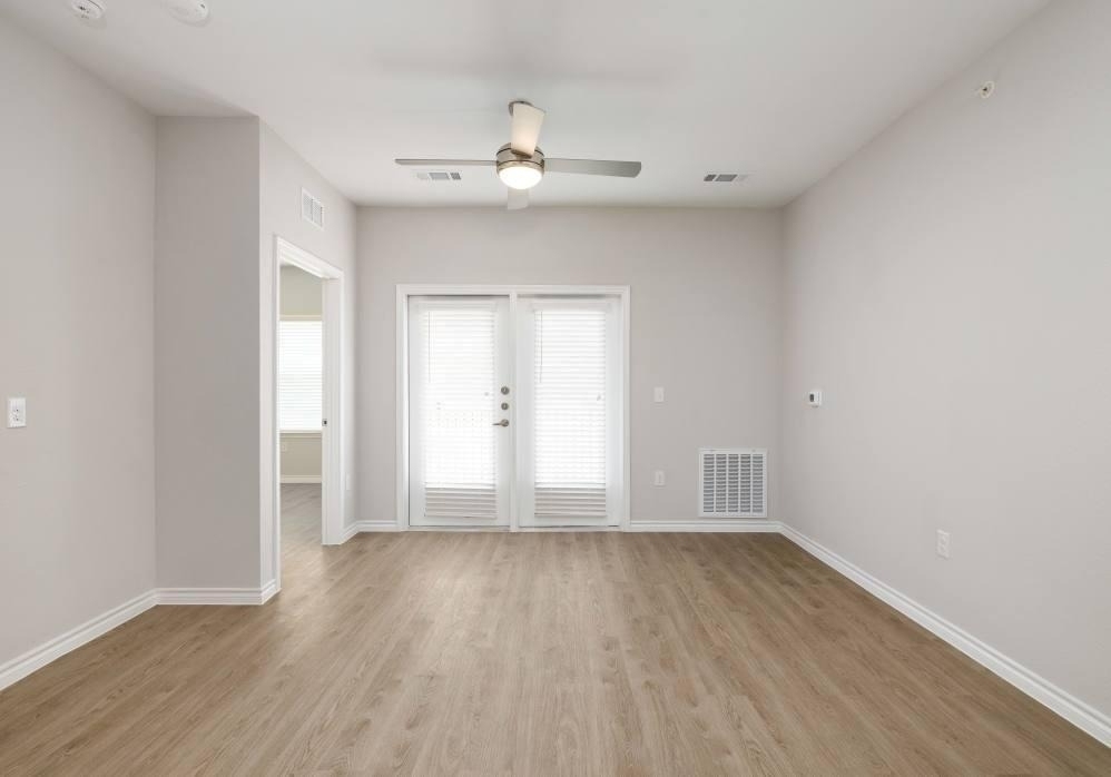 2551 N Guadalupe Street - Photo 8