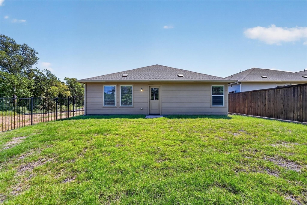 11033 Triple Crown Street - Photo 28