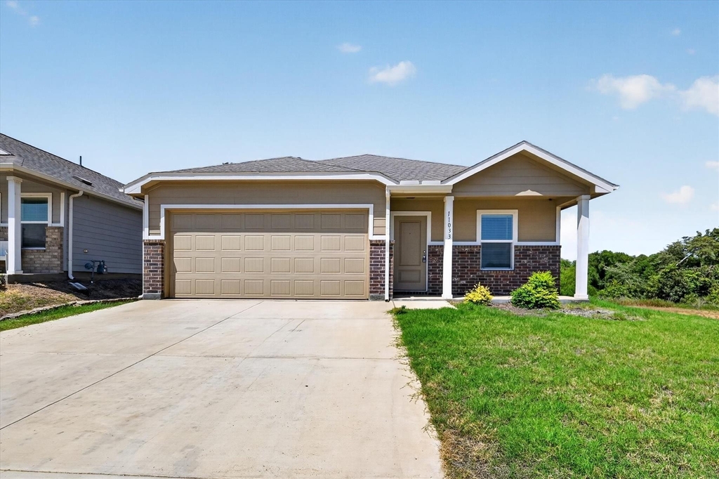 11033 Triple Crown Street - Photo 0