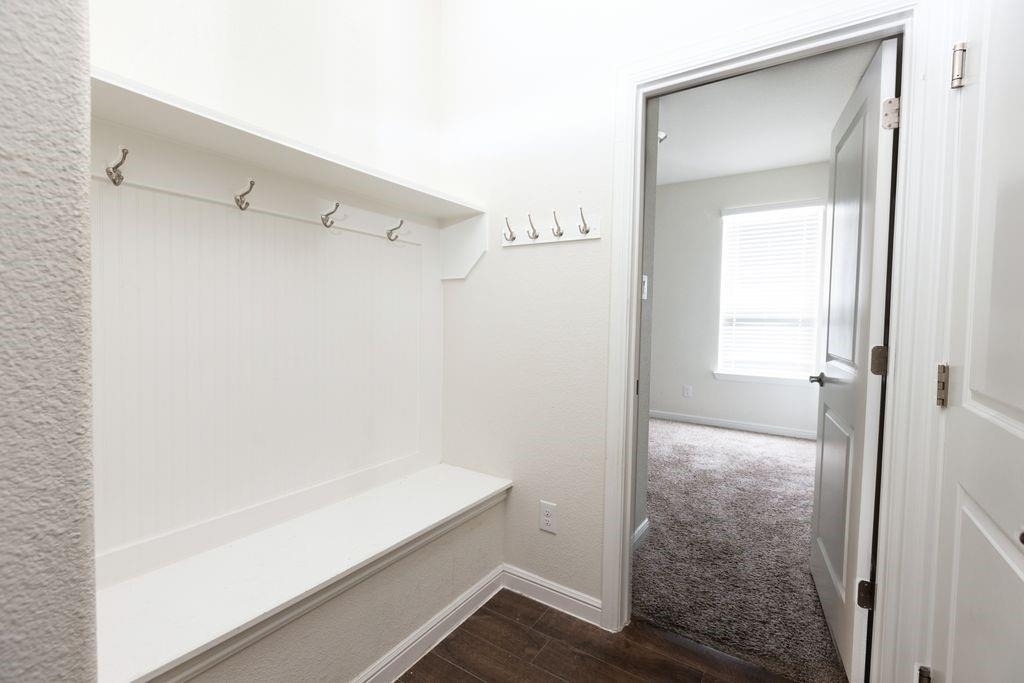 9105 Pearfield Road - Photo 4
