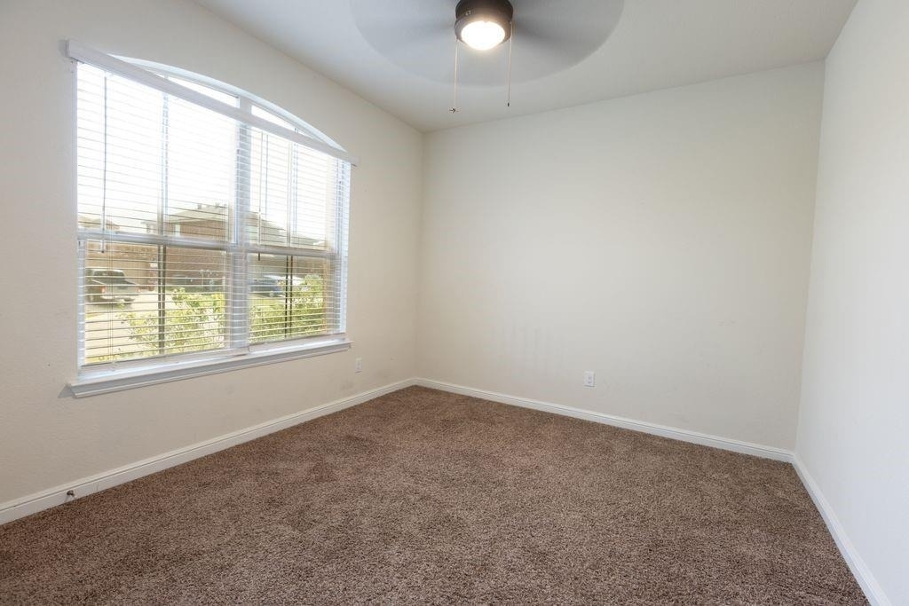 9105 Pearfield Road - Photo 17